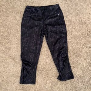 Danskin cropped leggings